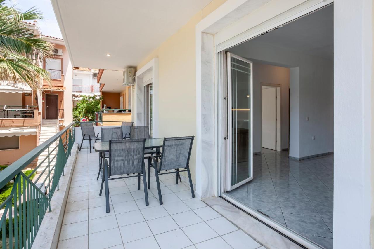 Aris Luxury Apartments Pefkochori Exterior photo