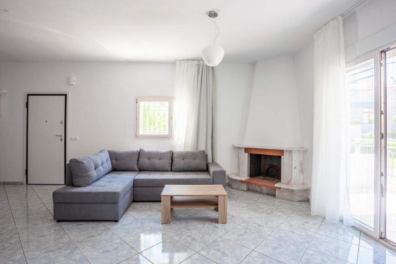 Aris Luxury Apartments Pefkochori Exterior photo