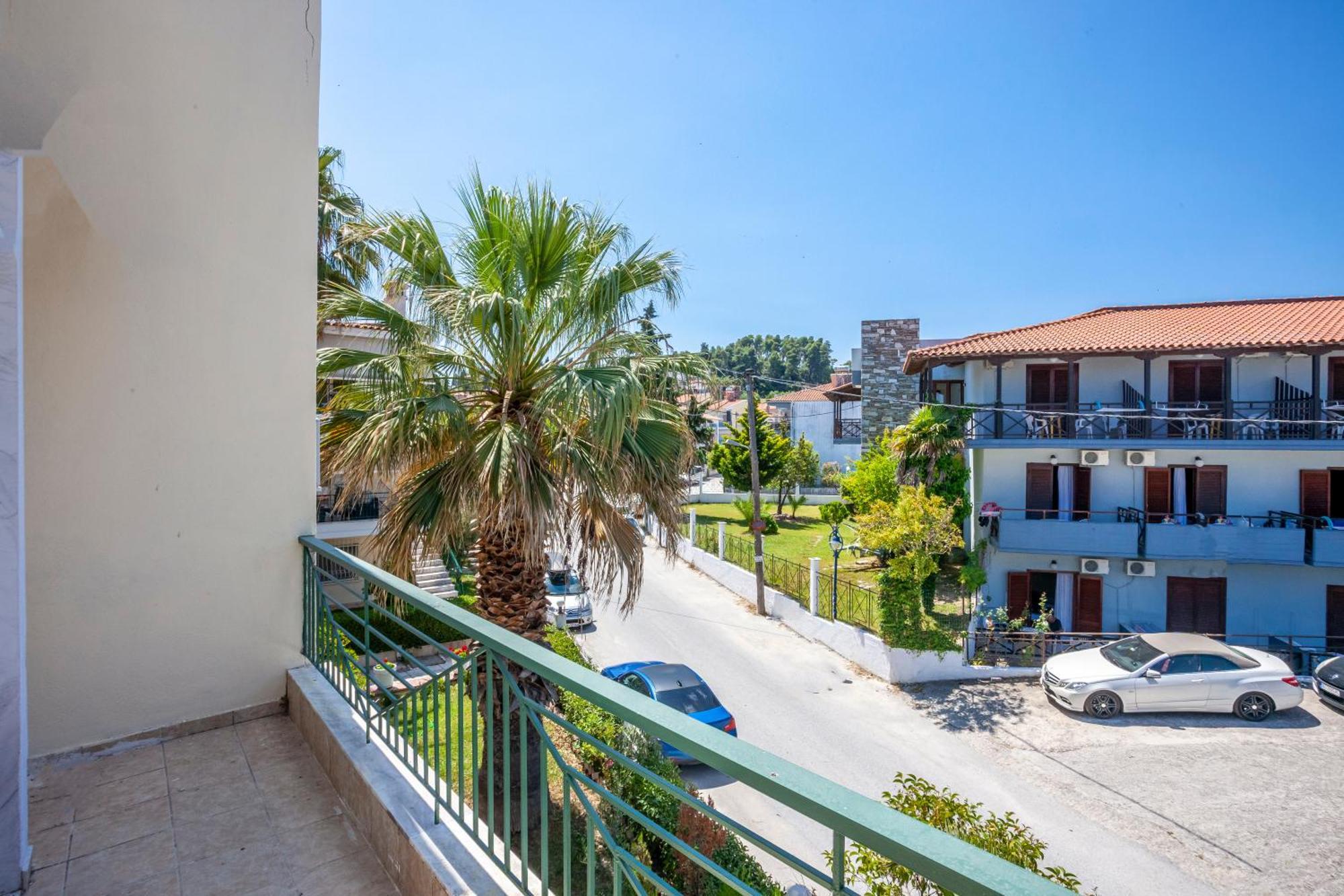 Aris Luxury Apartments Pefkochori Exterior photo