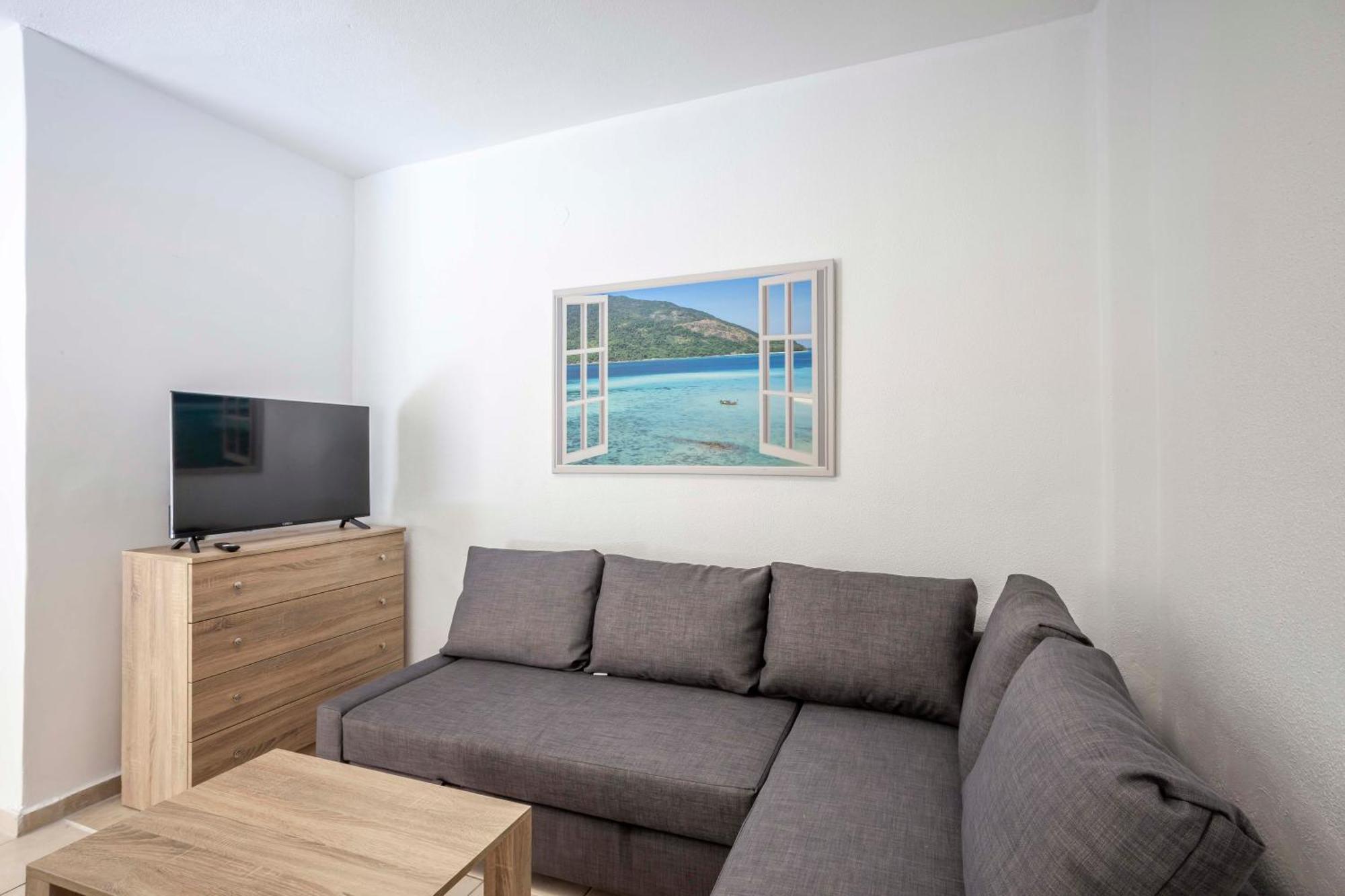 Aris Luxury Apartments Pefkochori Exterior photo