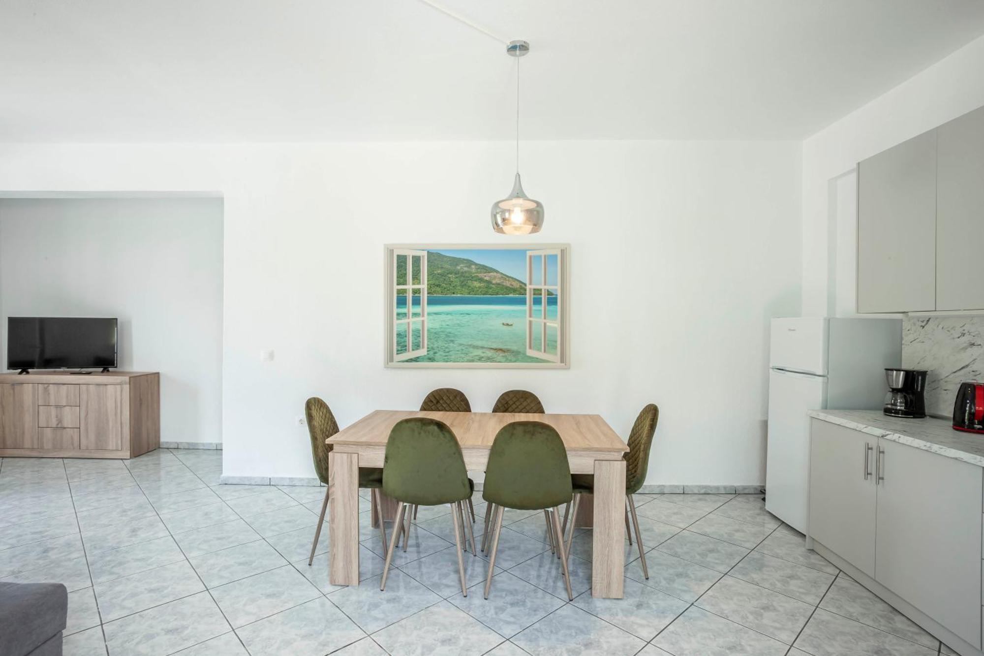 Aris Luxury Apartments Pefkochori Exterior photo